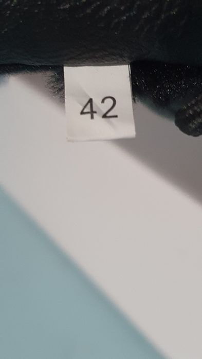 Buty nowe męskie czarne zimowe ocieplane Rozmiar 42 / wkładka 26 cm