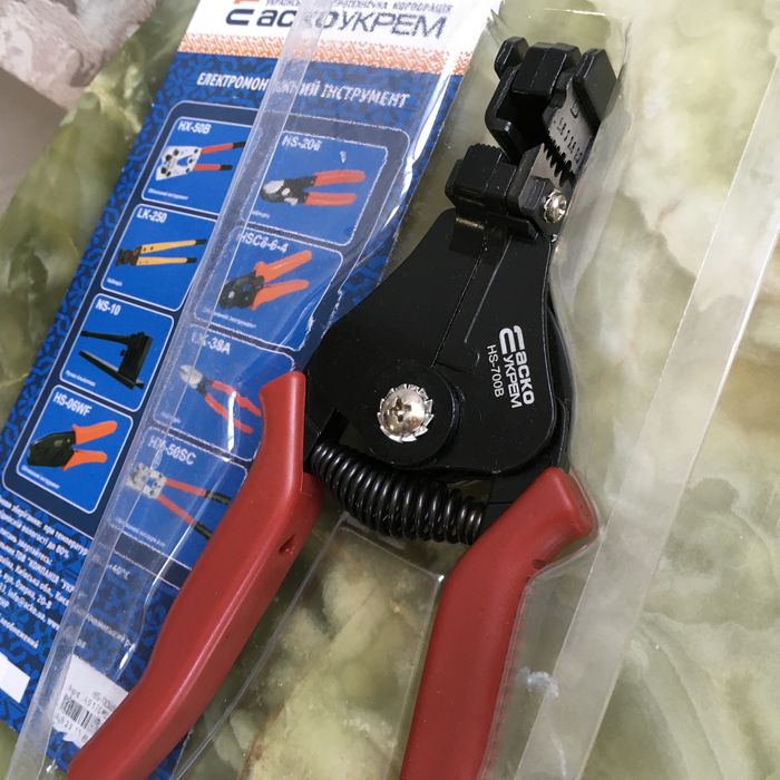 Инструмент для снятия изоляции АСКО-УКРЕМ HS-700B
