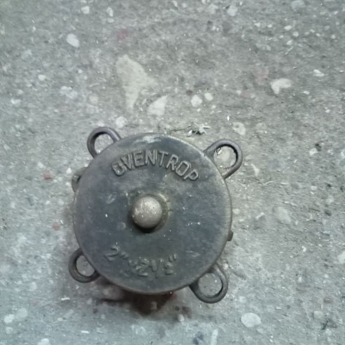 Korek wlewu mosiężny