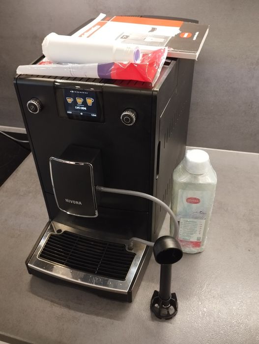 Automatyczny ekspres Nivona 573 NICR 759 PL Bluetooth