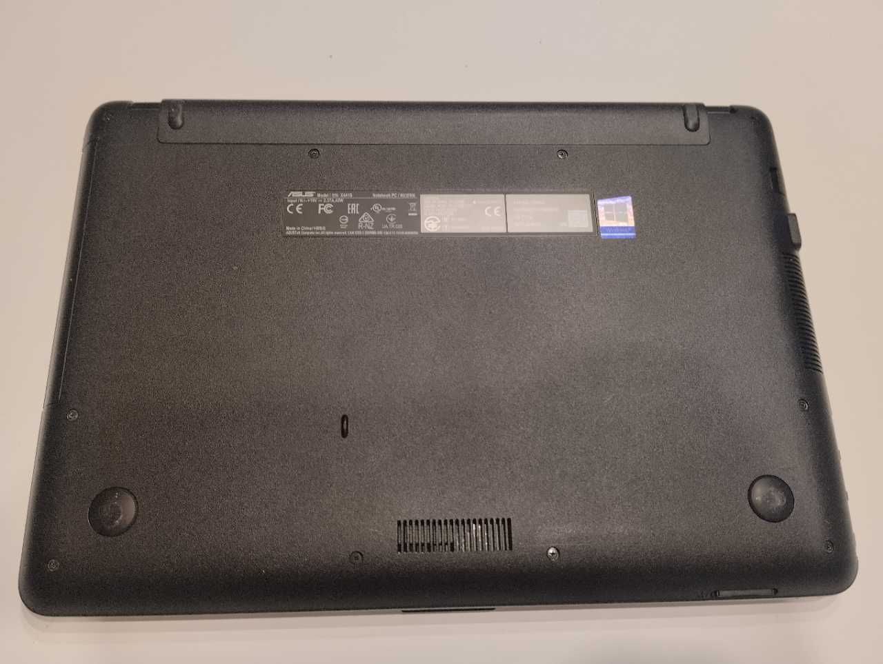 Laptop Notebook Asus X441BA 14" HD AMD A6 8GB DDR4 RAM, 500GB HDD