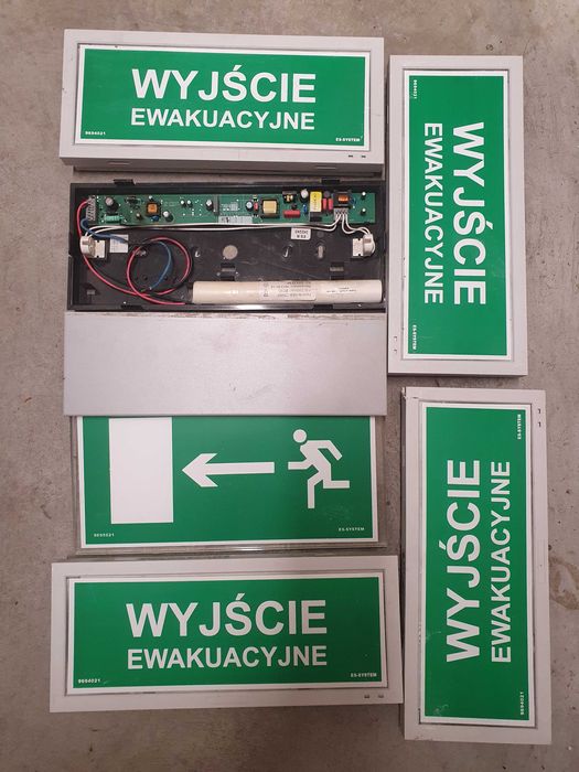 Sprzedam używane oprawy oświetlenia awaryjnego
