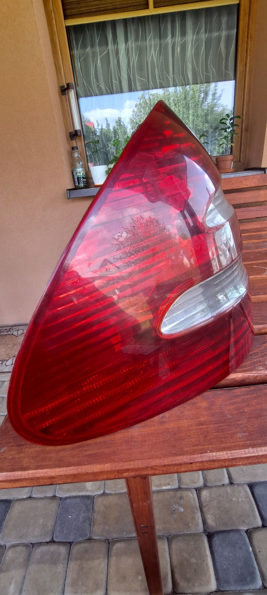 Mercedes E klasa W211 lampa lewy lewa tył tylna LED przedlift