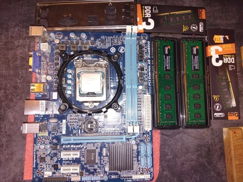 Комплект Мат плата Gigabyte GA-H61M-DS2 REV 2.0