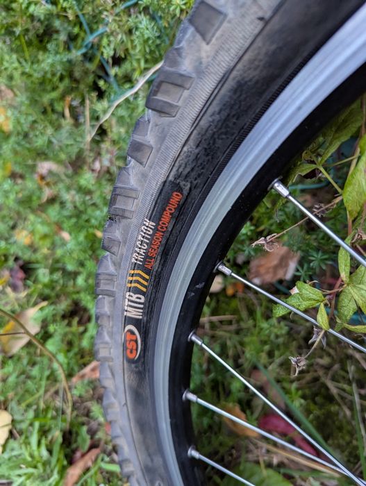 Koła rowerowe 26 cali piasty Shimano STX obręcze Rigida
