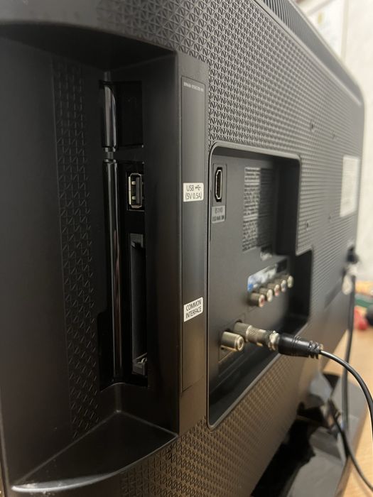 LED-телевізор Samsung UE24H407AU