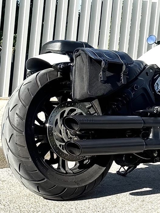 Indian Scout Bobber (white Smoke)