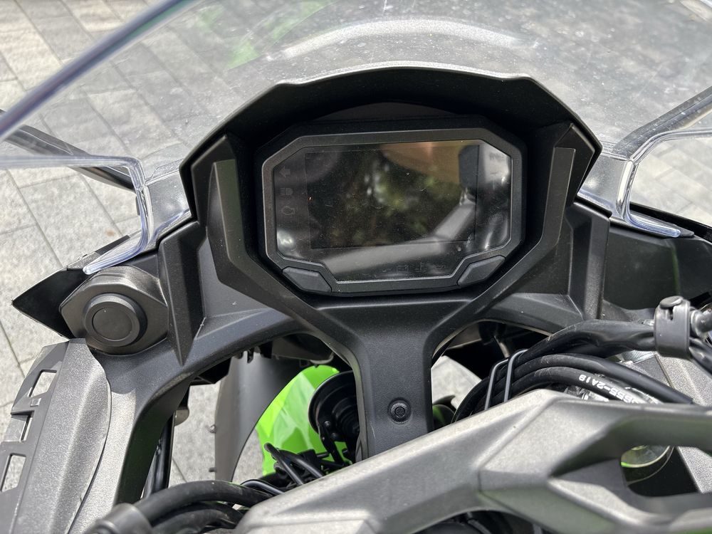 Kawasaki Ninja 650 ER.  2025 r  600 km