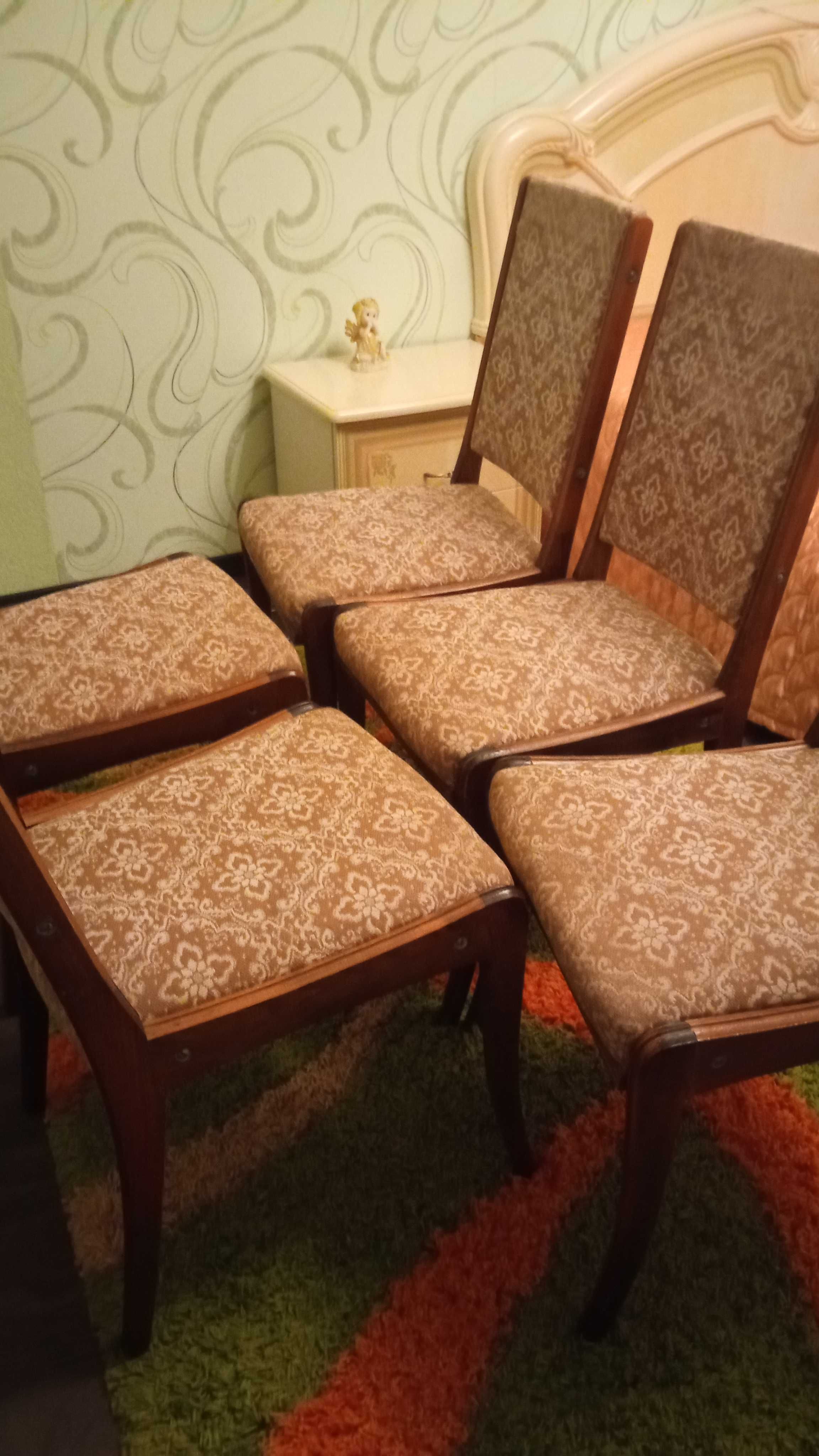 Стільці в вітальню 2 шт