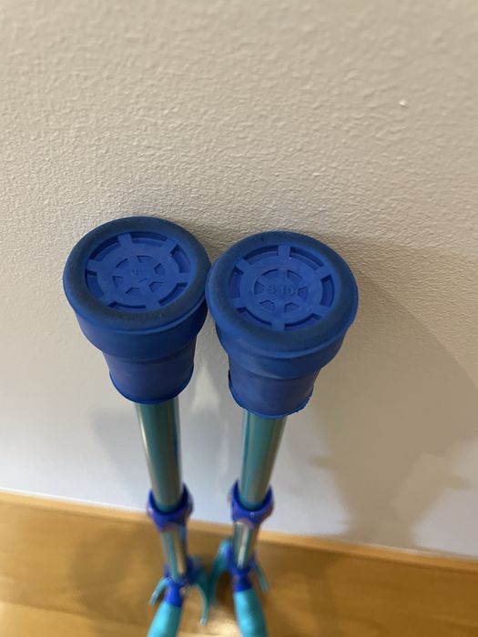 Canadianas/muletas para criança