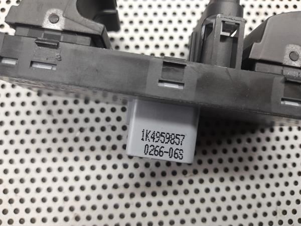 Comando / botão / interruptor vidros frente esquerdo VOLKSWAGEN Touran