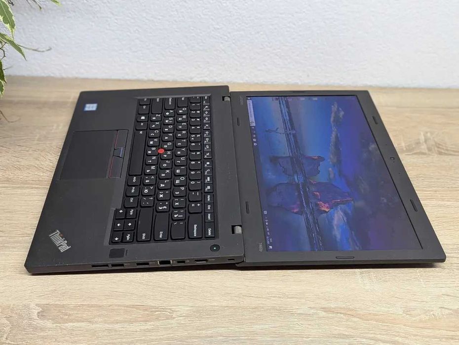 Игровой ноутбук /14 i7-6700HQ /16 GB DDR4 /GeForce 940MX 2Gb/SSD 360Gb