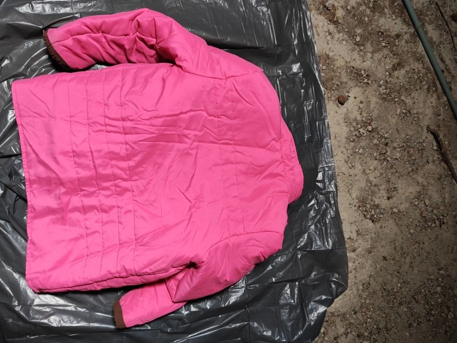 Dois blusões de inverno tamanho dez anos e outro tamanho doze anos