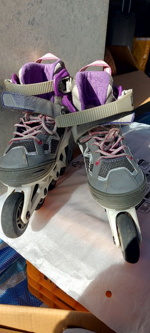 Patins em linha usados