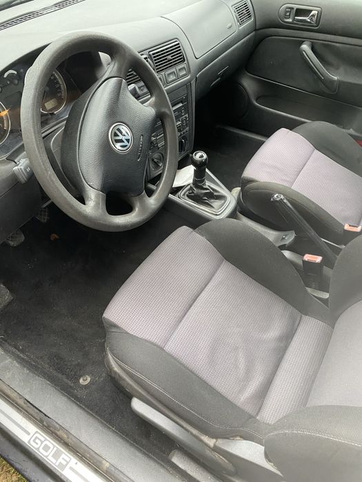 Golf IV 1.4 gasolina