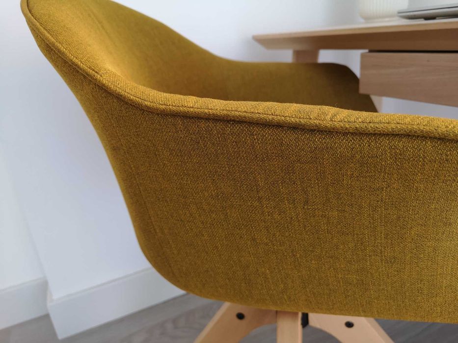 Secretária Lisabo - IKEA e/ou Cadeirão Quilda rotativo La redoute