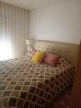 Cama de casal com arrumação