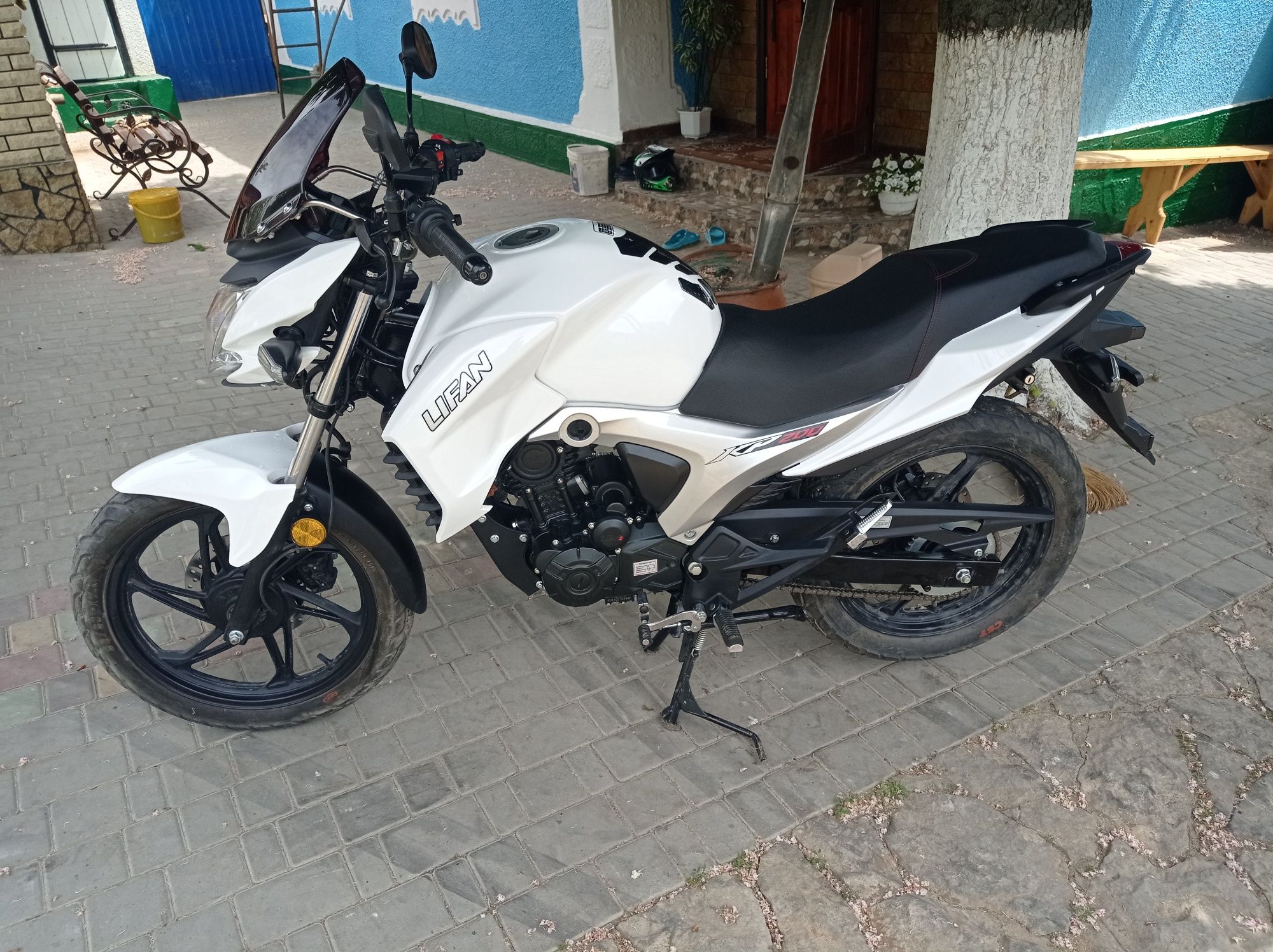 Ліфан кп 200 продам