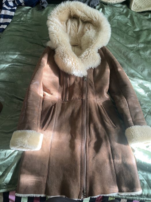 Продам натуральную дубленку отличного качества , без изъянов
