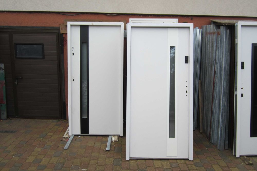 Nowe Drzwi zewnętrzne ocieplane z szybą 100x210 Lewe Prawe 70mm białe