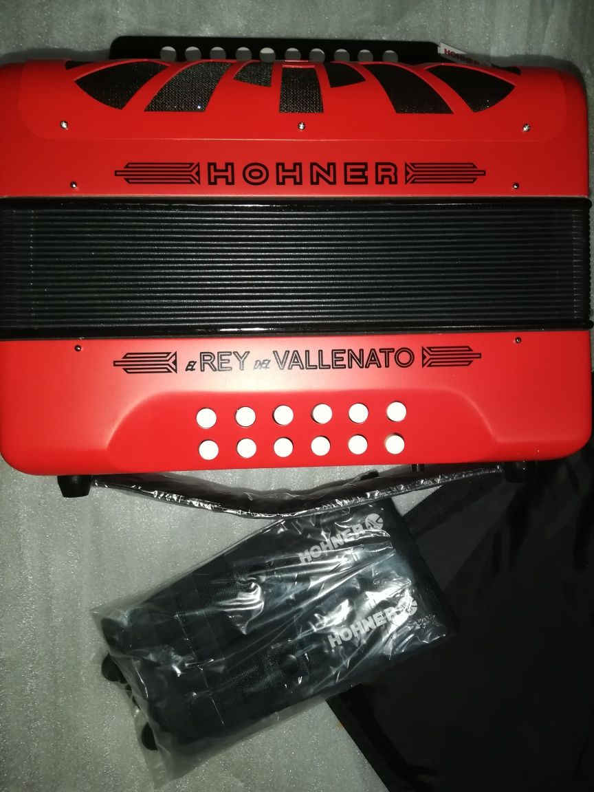Concertina de 3 vozes Hohner