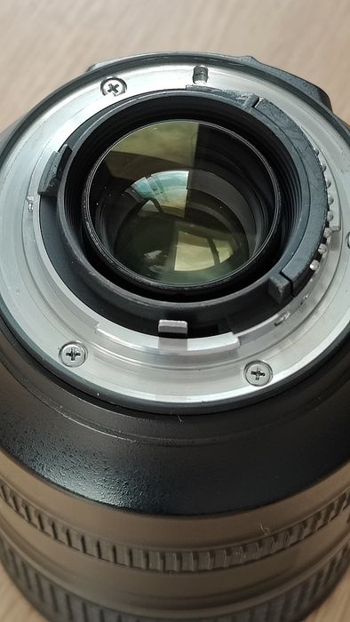 Об'єктив Nikon 28-300mm f/3.5-5.6G ED VR повний кадр, стабілізація