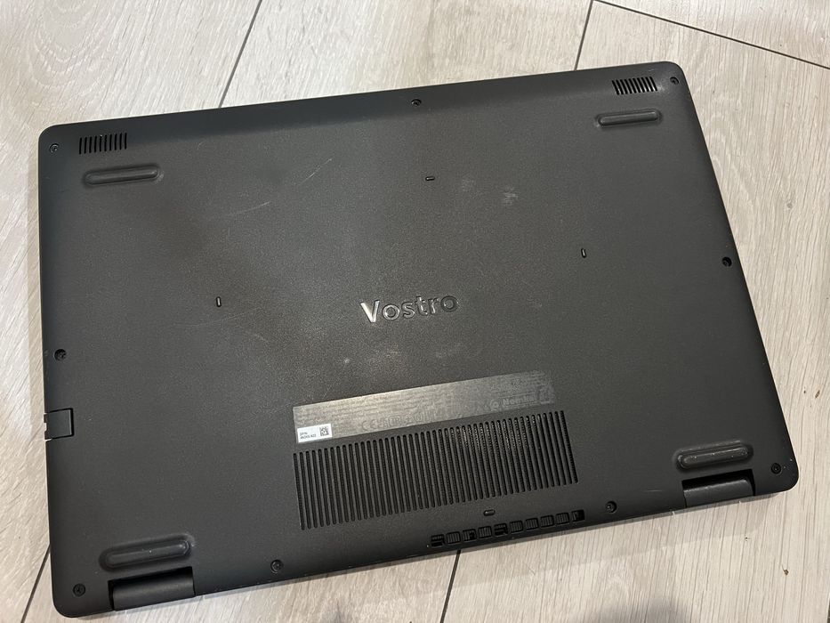 Ноутбук Dell Vostro 3500 16 gb Intel i3