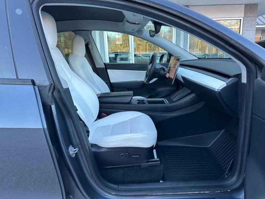 Електромобіль Tesla Model Y 2021 повний привід