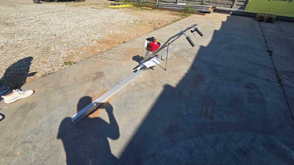 Listwa łata wibracyjna  spalinowa  BETON TROWEL BTS35H.1 NOWA Honda