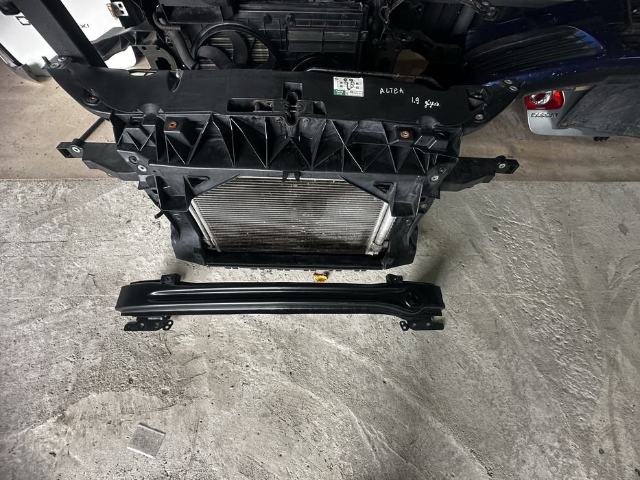 Телевізор передня установочна панель Seat altea toledo