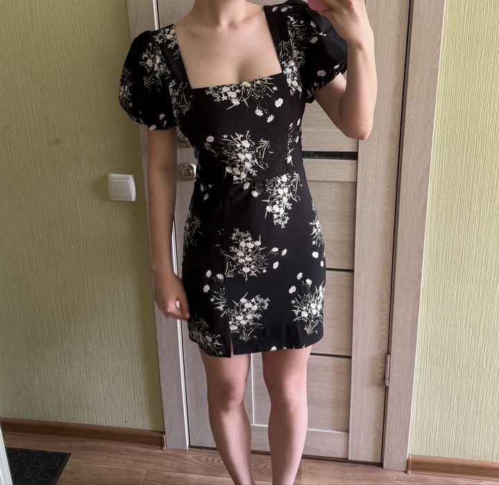 Літня сукня з квітами