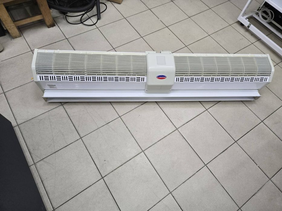 Вживана теплова завіса.