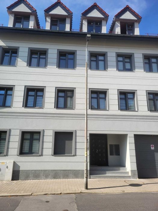 Bezczynszowa kawalerka z miejscem parkingowym