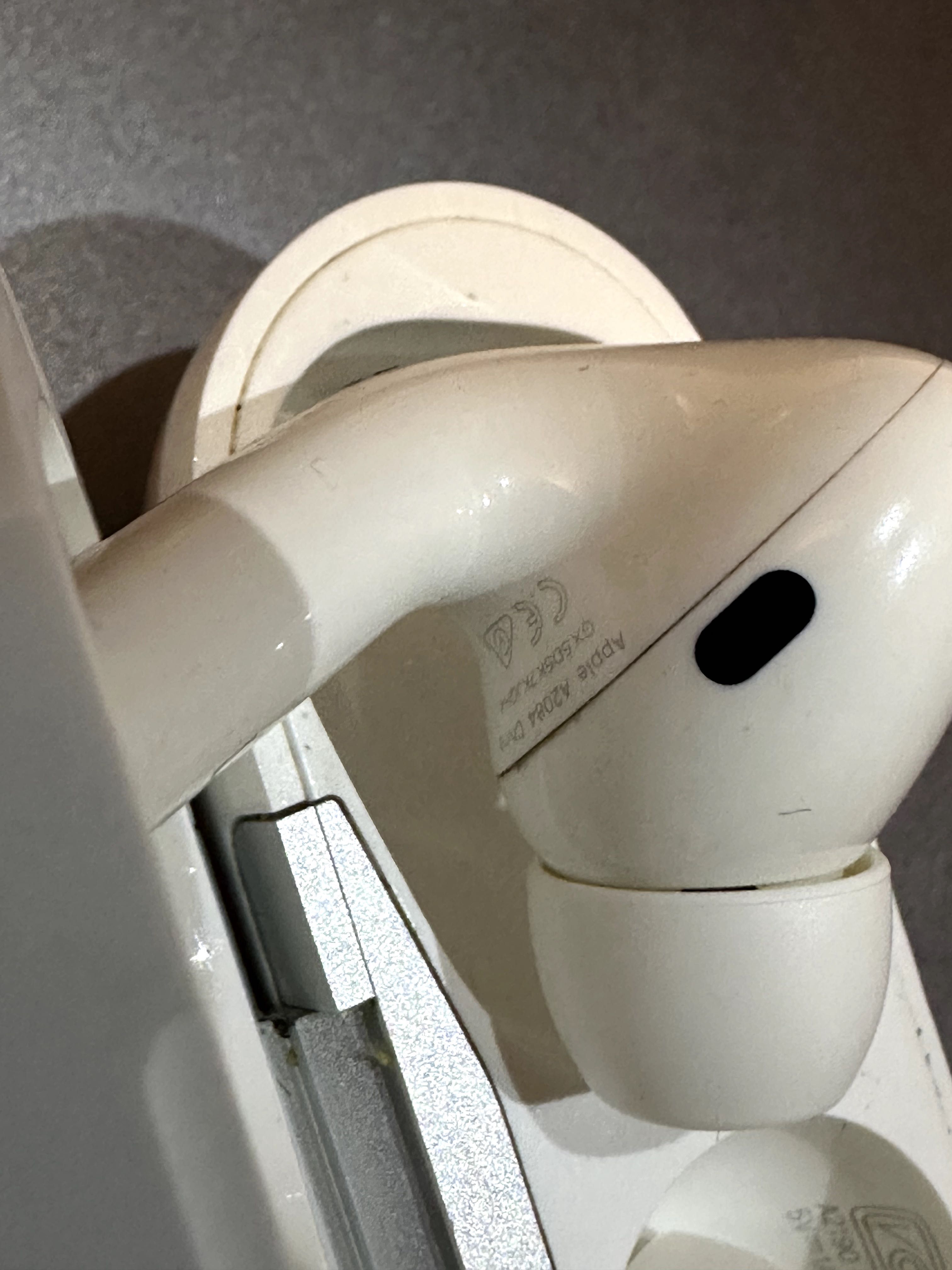 Apple AirPods Pro (1-го покоління) оригінал