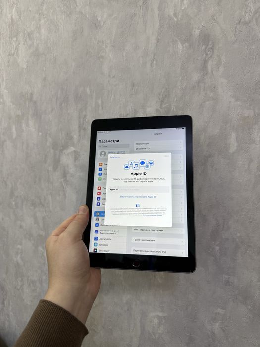 iPad 5 покоління, 128 ГБ, Wi-Fi.