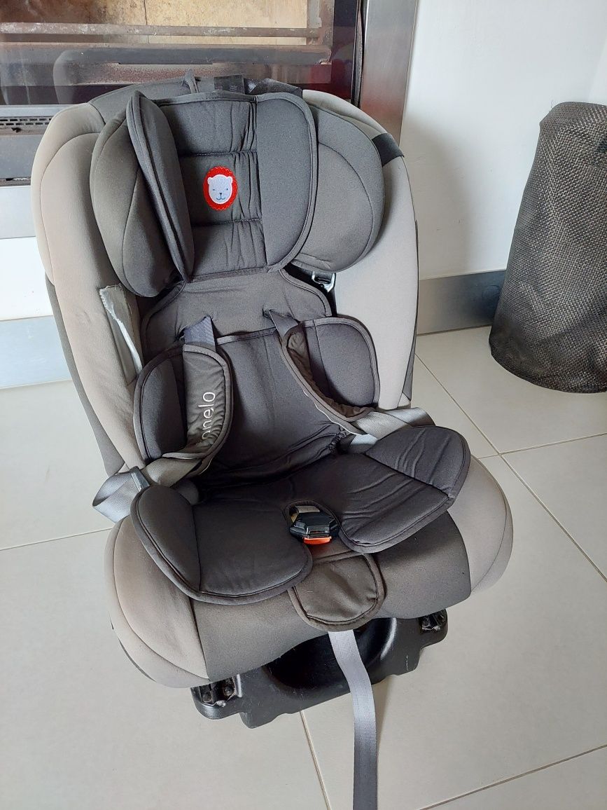Cadeira Lionelo com Isofix e Top Tether