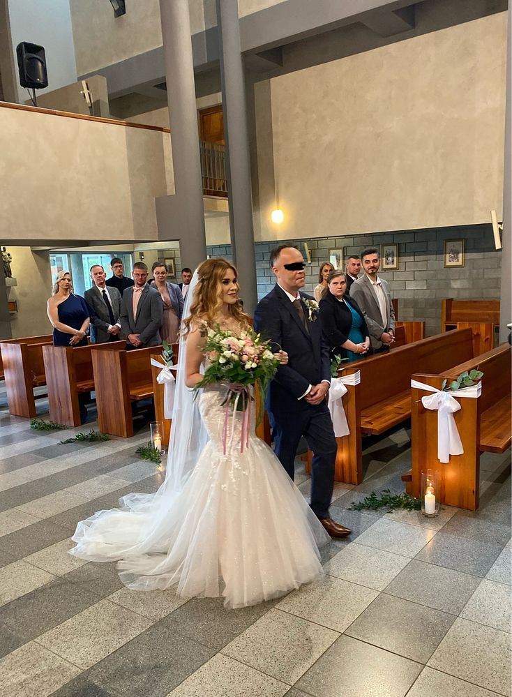 Przepiękna suknia ślubna