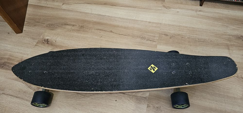 Skate Cruiser  rigorosamente impecável