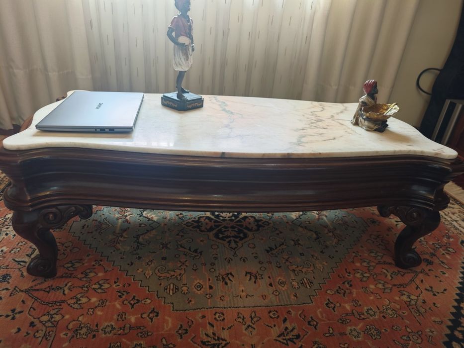 Mesa de centro retangular