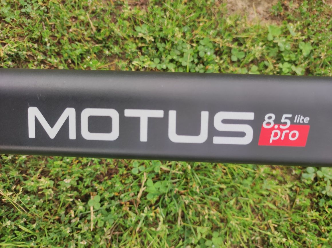 Sztyca kierownicy wraz z kierownicą motus 8,5 pro lite