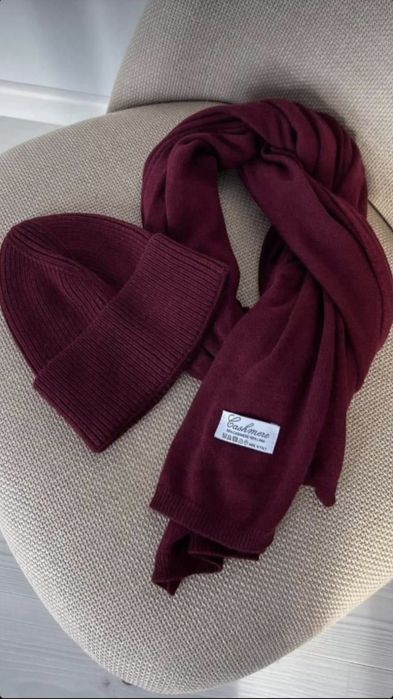 Komplet : szal + czapka 50 % kaszmir 50 % wełna