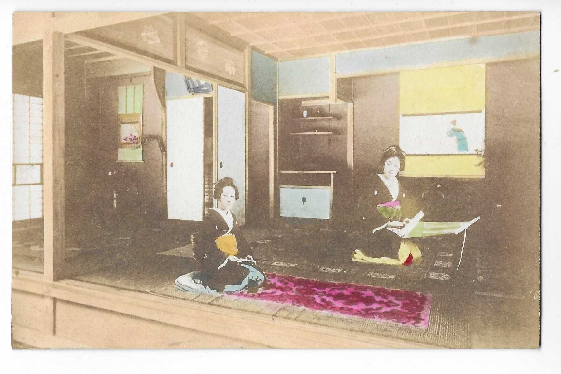 BF 2 Gejsze w domu - ręcznie barwiona pocztówka - Japonia