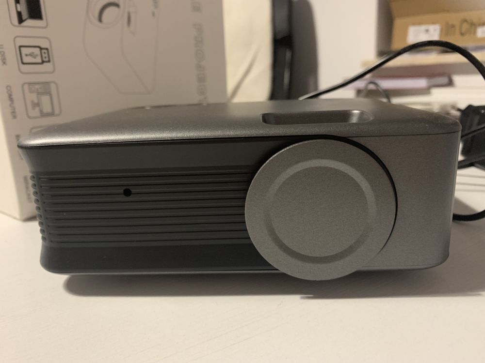 Mini projektor A30C z Bluetooth + pilot