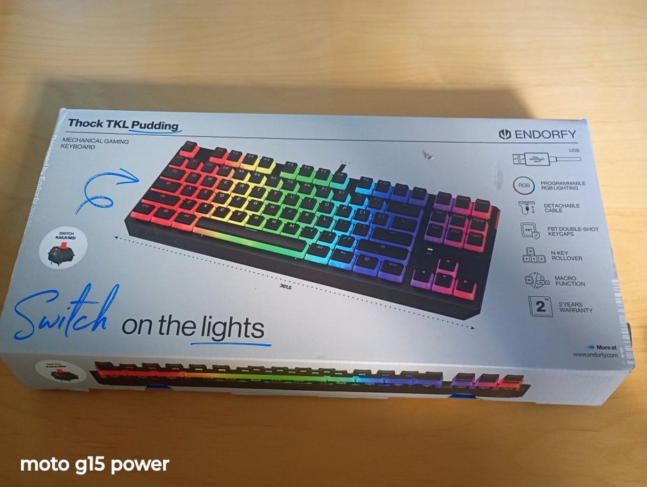 Klawiatura gamingowa Endorfy thock tkl pudding z czerwonymi switchami
