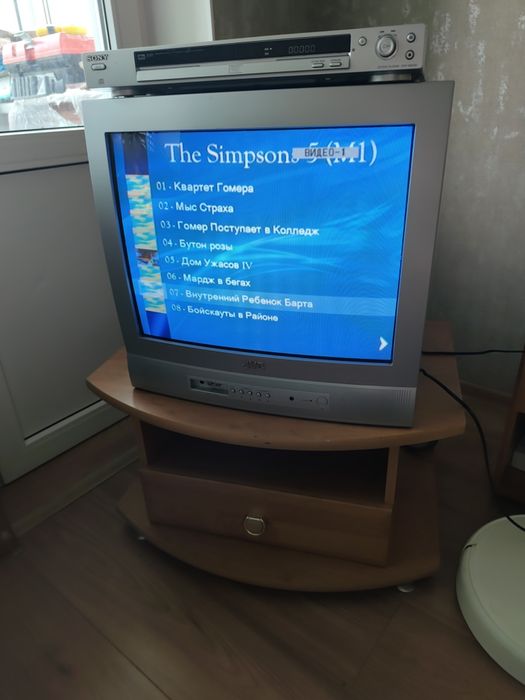 Продам телевізор JVC, DVD-програвач (комплектом)