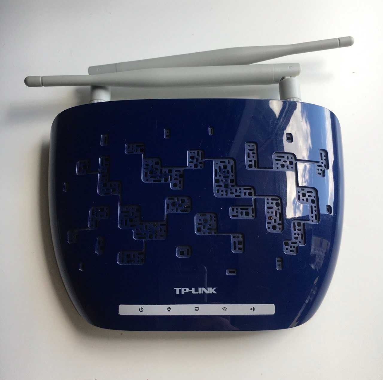Ретранслятор для роутера (расширитель) Wi-Fi. TP-LINK TL-WA850RE