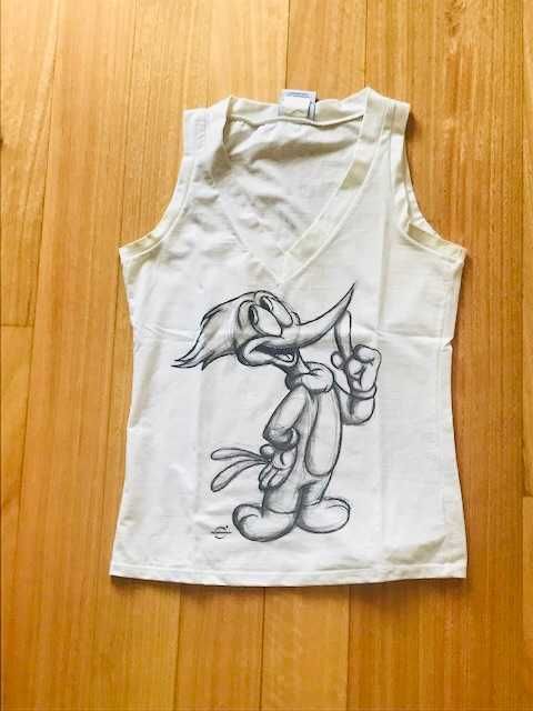 Top branco da PortAventura