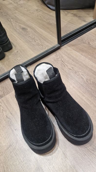 Жіночі Ugg,  гарний стан