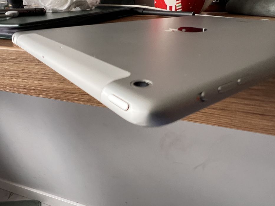 Apple Ipad Air wi-fi cellular