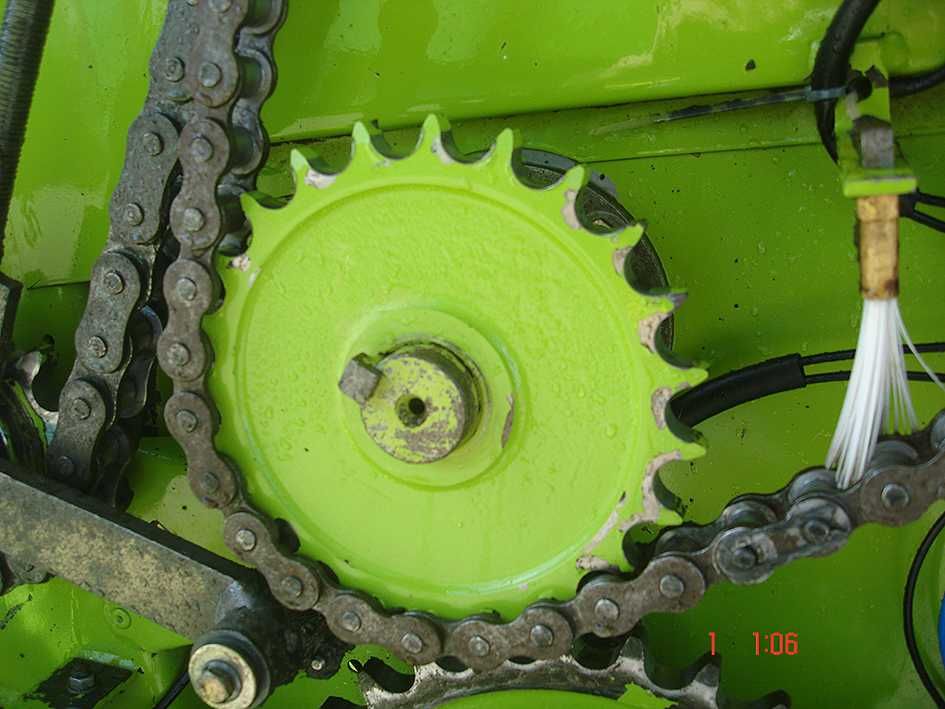 Пресс подборщик Claas Rollant 255 RotoCut UNIWRAP